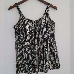 KONA SOL BLACK /WHITE GRAPHIC TANKINI TOP -ADJUSTABLE STRAPS -SIZE X (14)-NWT